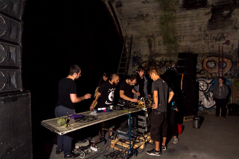 imprezy plenerowe,organizacja imprez,hard plener wroclaw,techno,naglosnienie,oswietlenie,efekty