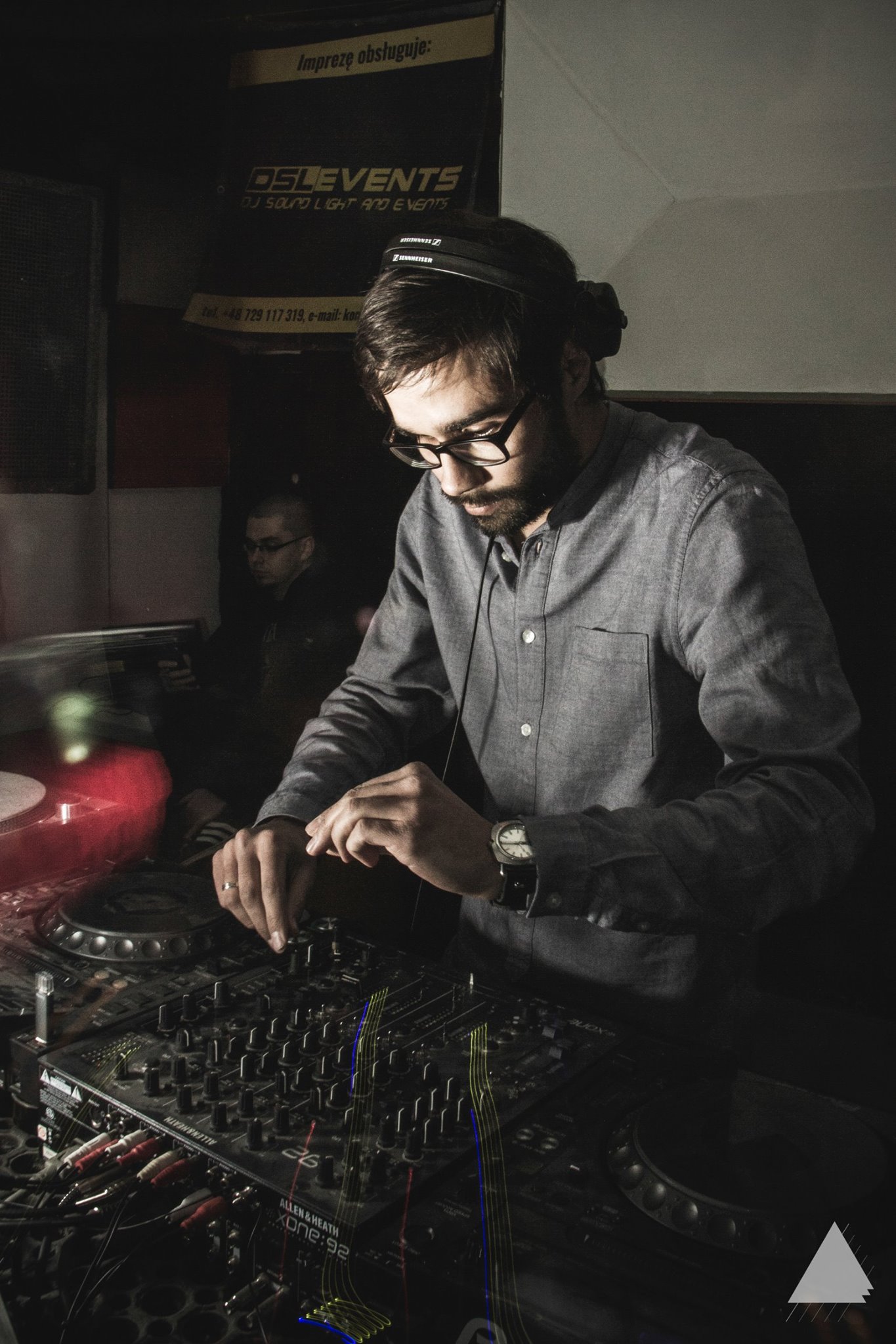 dj na wesele,organizacja imprez,naglosnienie,oswietlenie,efekty